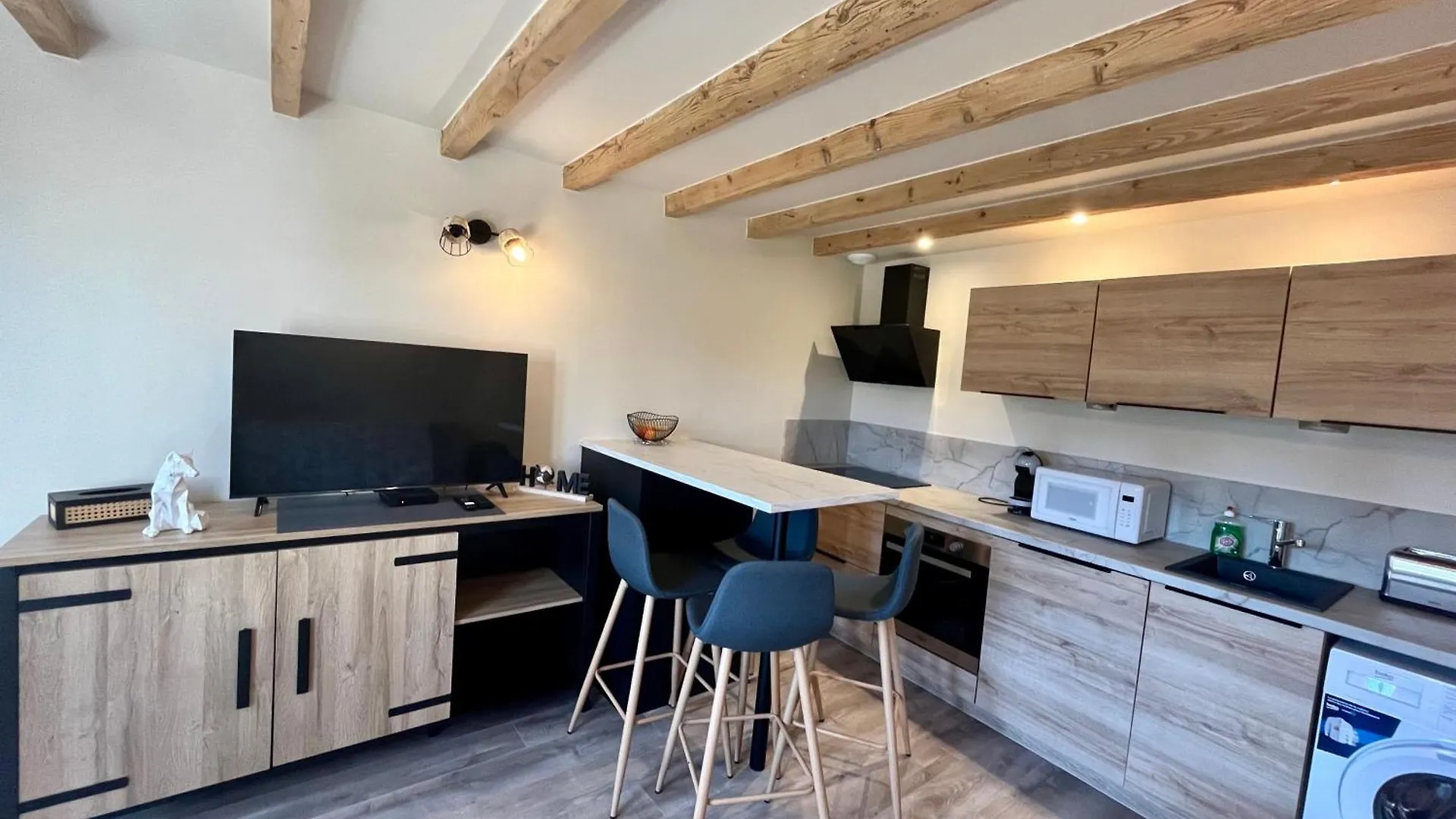 Appartement T2 Proche Autoroute Et Gare à Belleville-en-Beaujolais France